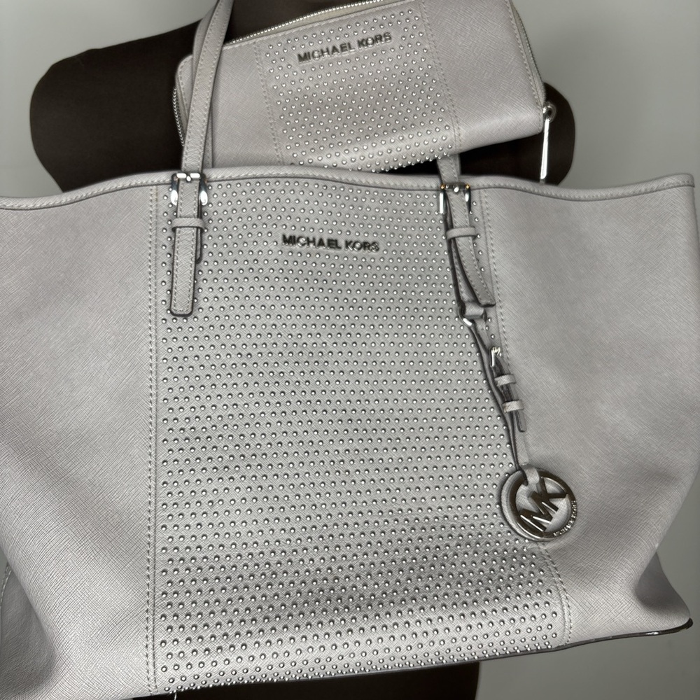 Michael Kors Jet Set Leather Large Travel Tote with Matching Wallet - Picture 3 of 11